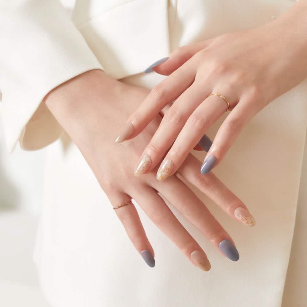 Magic Gel Press Manicure: MDR3F021AL (Almond)